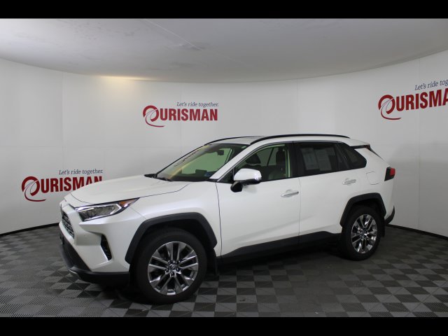 Used 2020 Toyota RAV4 Limited AWD/4WD image 3