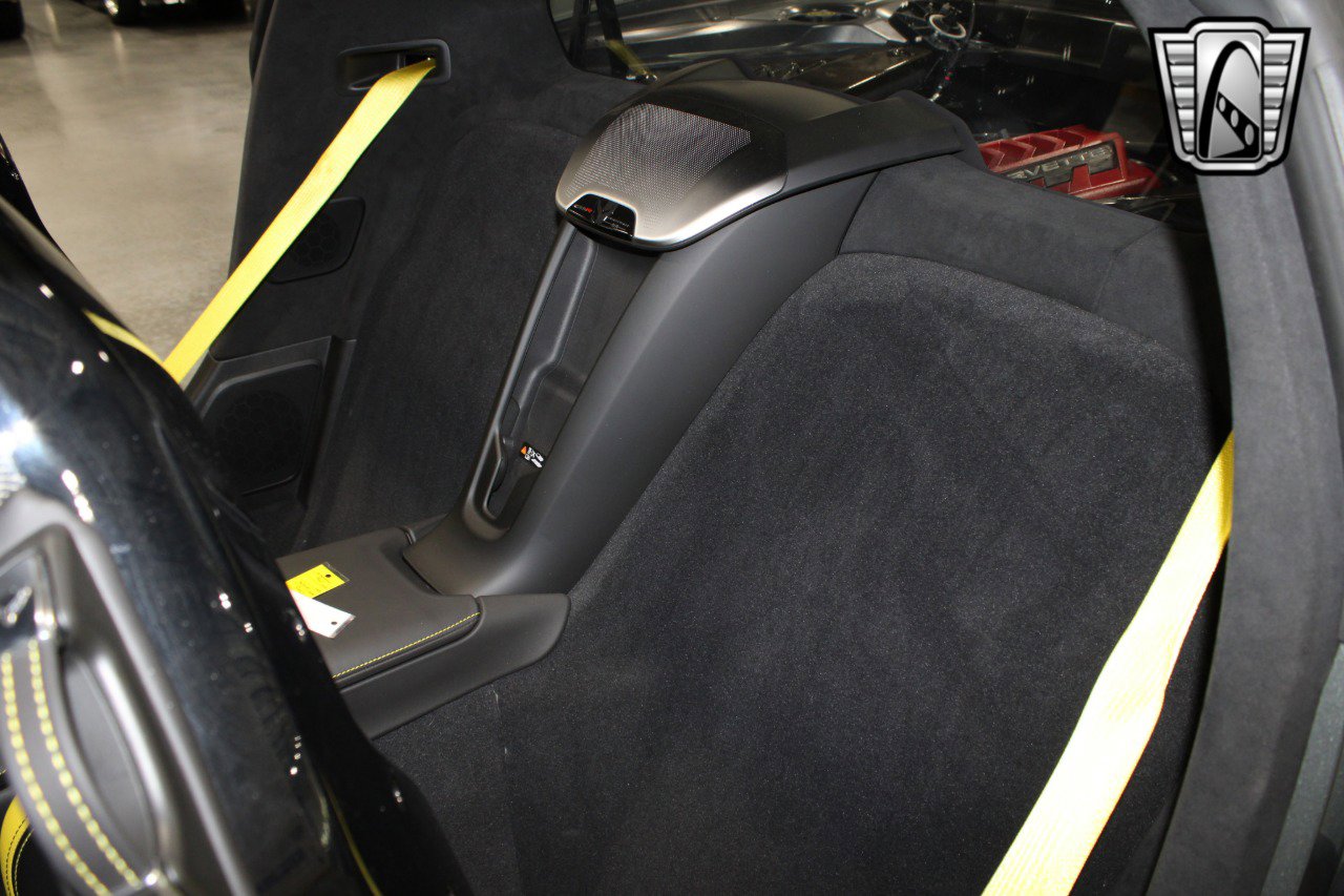 Used 2022 Chevrolet Corvette Stingray Premium Cpe image 8