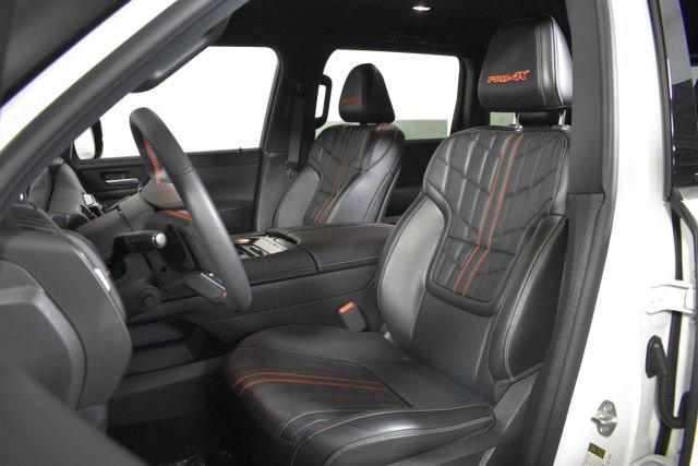 New 2026 Nissan Armada PRO-4X w/ Captain's Chari Seat Package AWD/4WD image 10