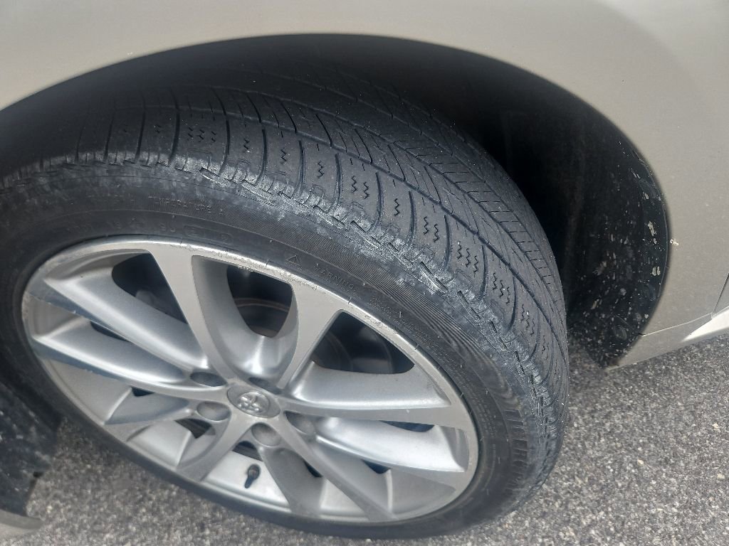Used 2014 Toyota Avalon XLE Touring FWD image 21