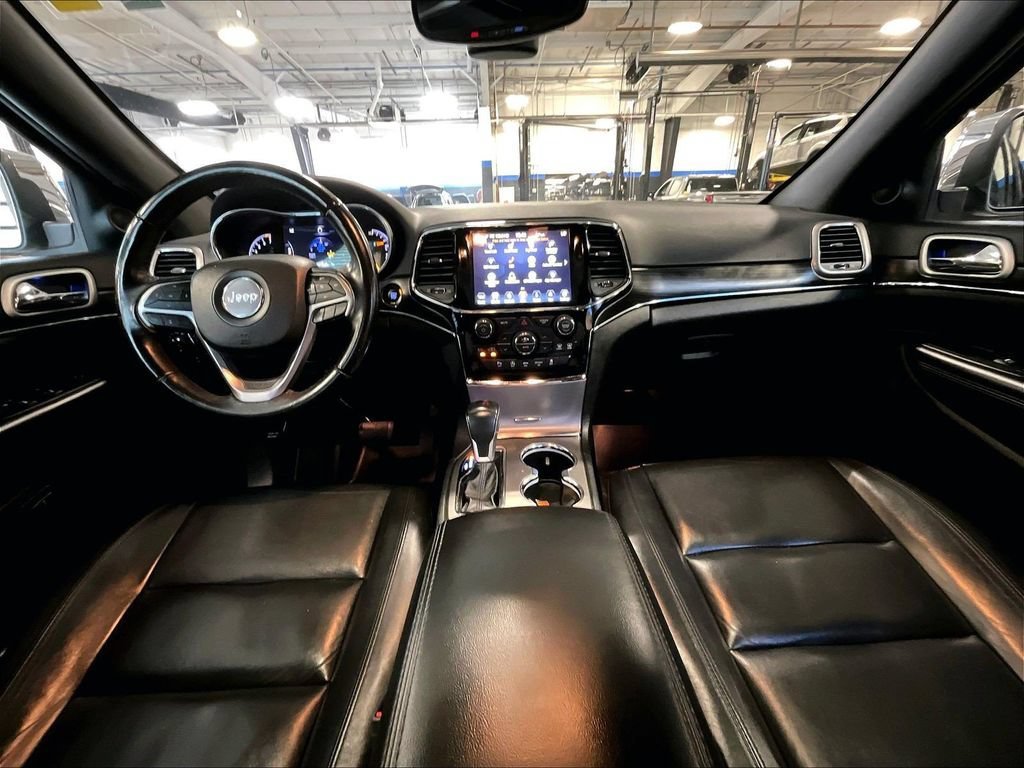 Used 2020 Jeep Grand Cherokee Limited w/ Premium Lighting Group AWD/4WD image 22