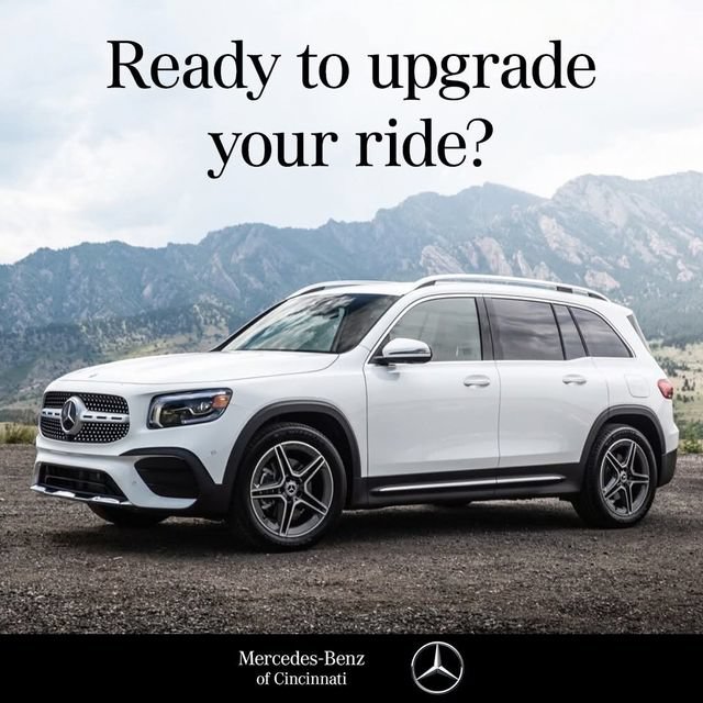 Used 2017 Mercedes-Benz E 300 4MATIC image 40