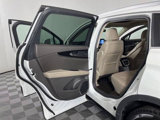 Used 2021 Lincoln Nautilus Reserve w/ Cargo Utility Package FWD image 42