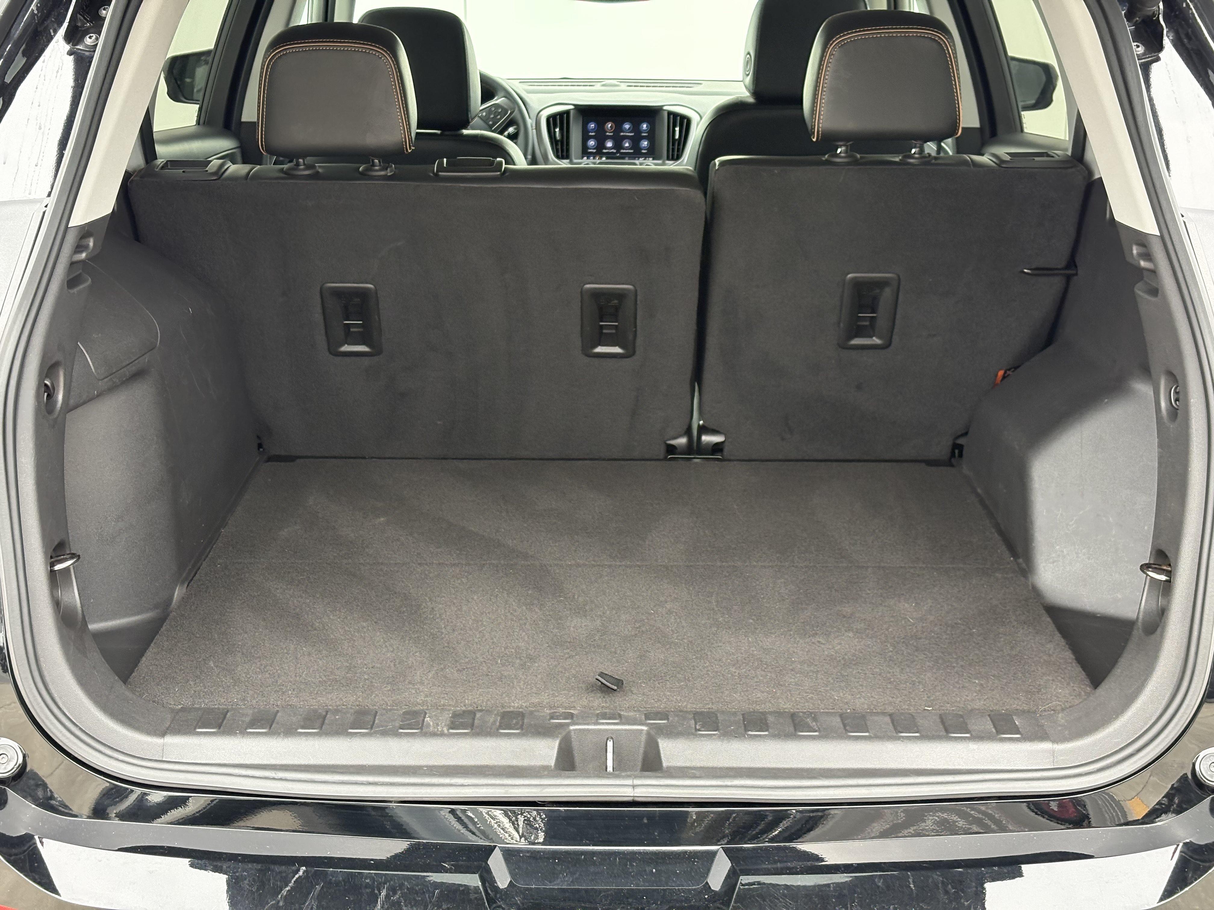 Used 2023 GMC Terrain AT4 AWD/4WD image 9