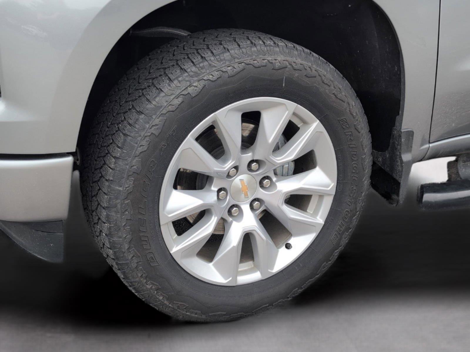 Certified 2025 Chevrolet Silverado 1500 Custom w/ LPO, Dark Essentials Package image 11