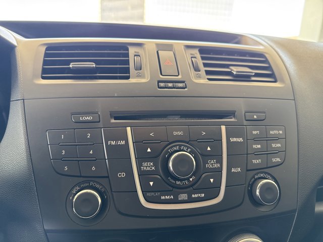 Used 2012 MAZDA MAZDA5 Sport image 26