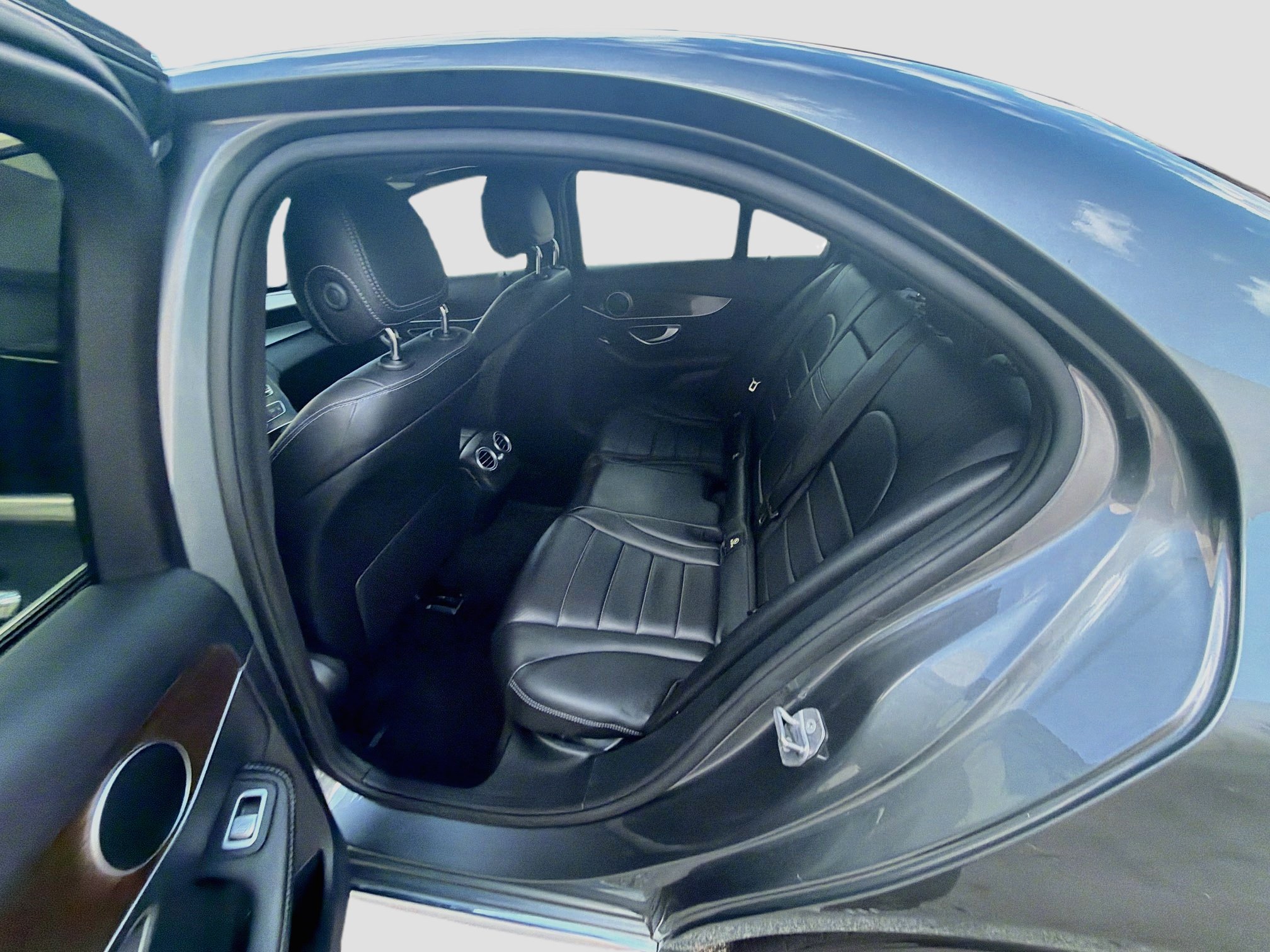 Used 2019 Mercedes-Benz C 300 4MATIC Sedan image 23