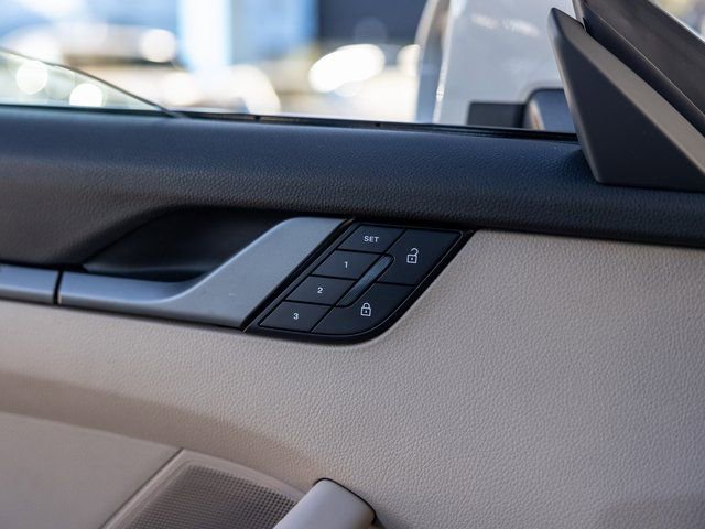 Certified 2025 Porsche 911 Carrera image 34