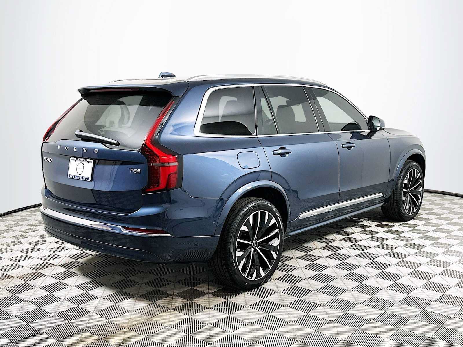 New 2026 Volvo XC90 T8 Ultra w/ Protection Package AWD/4WD image 7