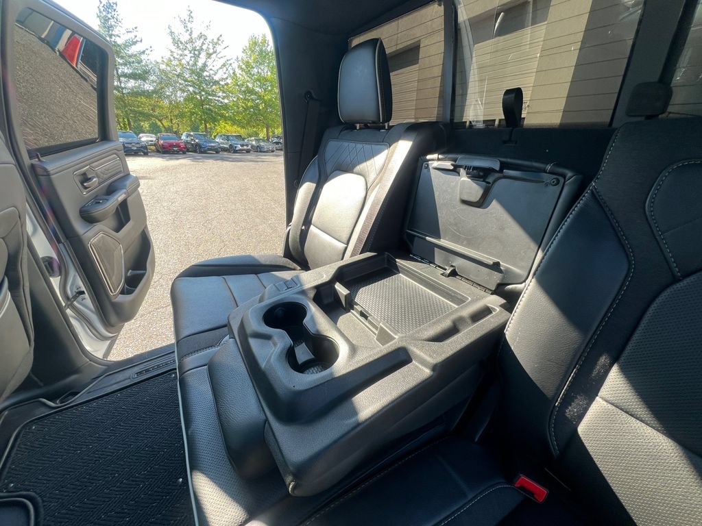 Used 2025 RAM 1500 Limited AWD/4WD image 26
