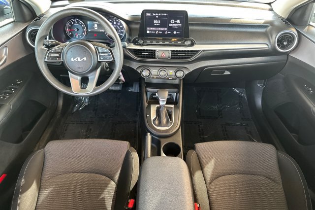 Used 2024 Kia Forte LXS w/ LXS Technology Package FWD image 12