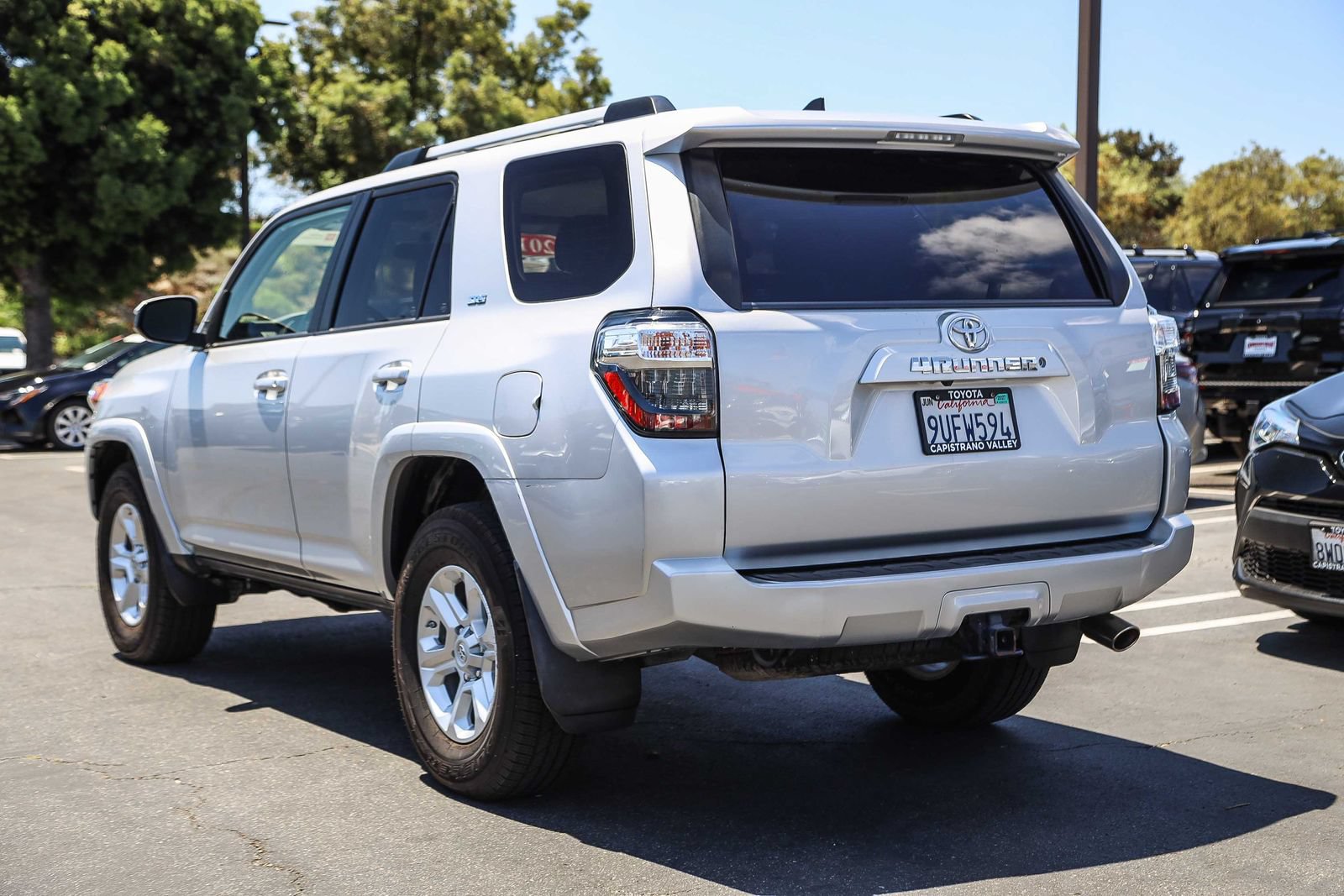Certified 2019 Toyota 4Runner SR5 w/ Convenience Package RWD image 6