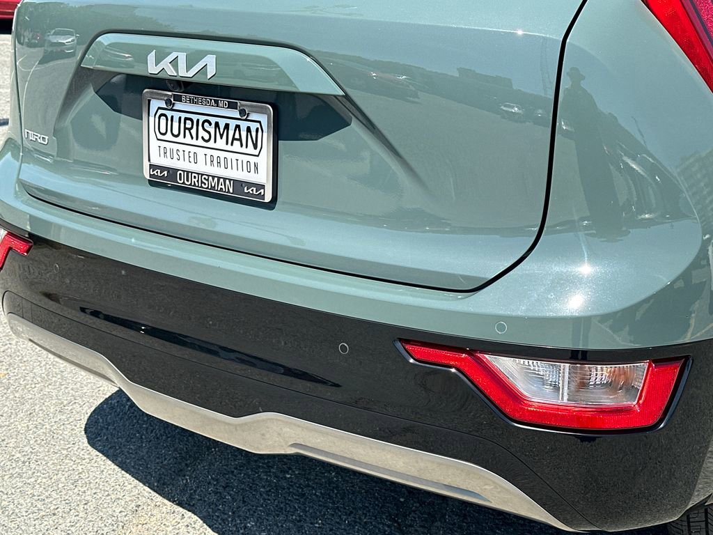 Certified 2023 Kia Niro Wind w/ Wind Preserve Package FWD image 5