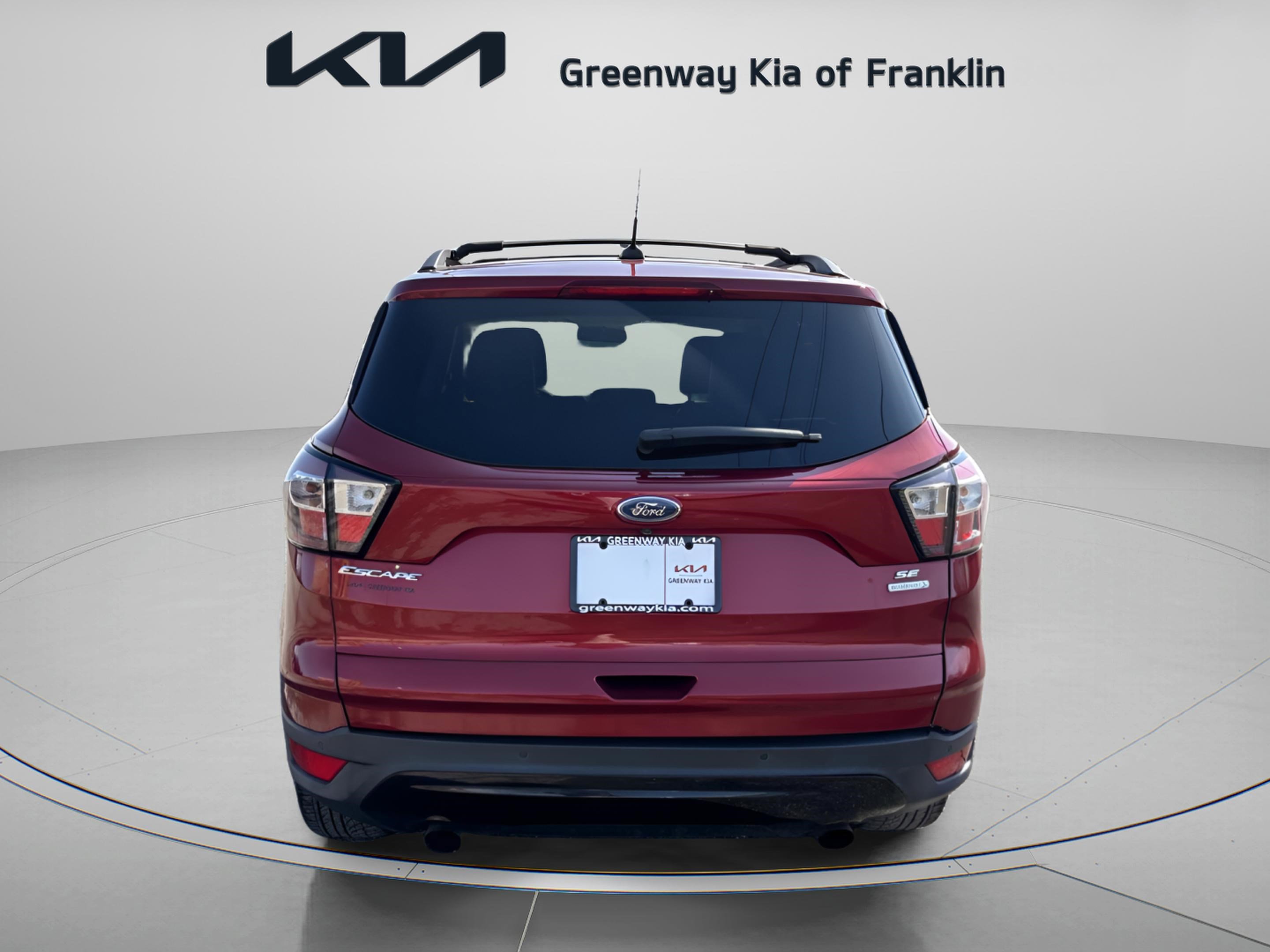 Used 2017 Ford Escape SE w/ Equipment Group 201A image 6