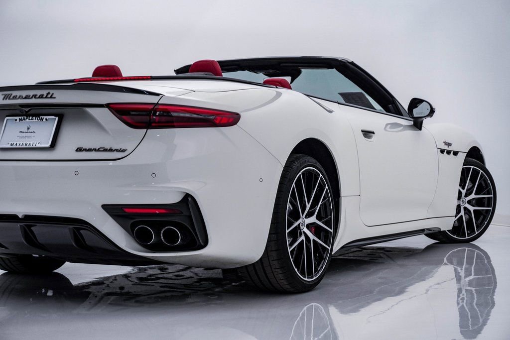 Certified 2024 Maserati GranCabrio Trofeo image 11
