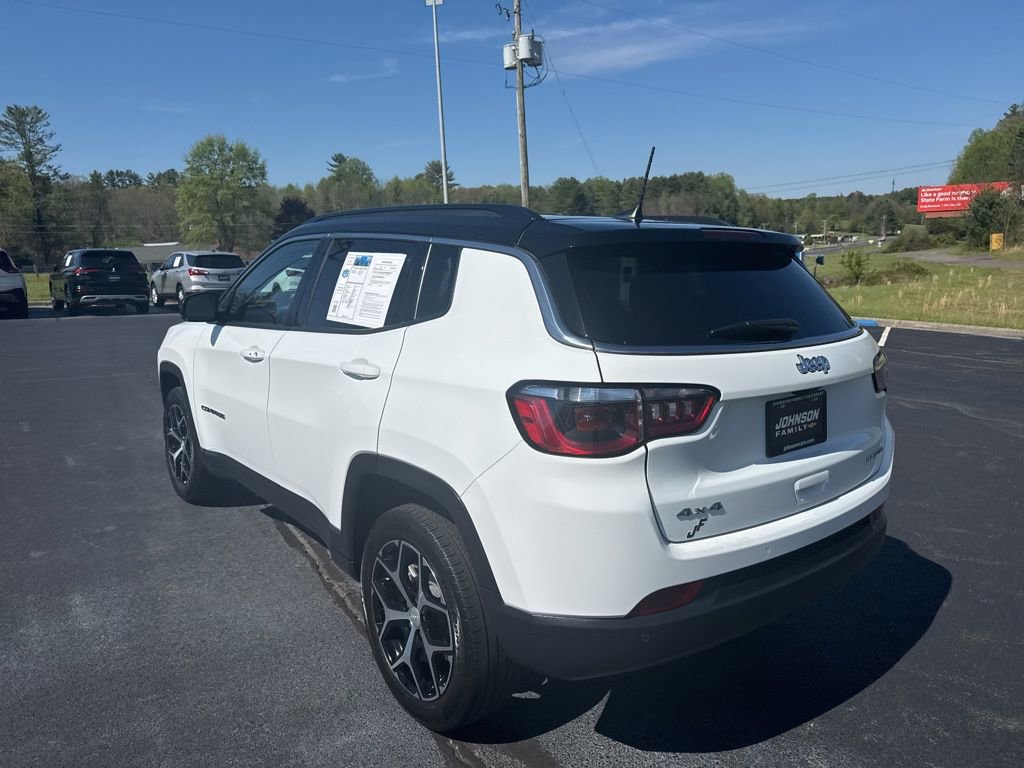 Used 2024 Jeep Compass Limited AWD/4WD image 7
