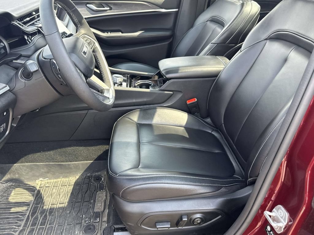 Used 2023 Jeep Grand Cherokee 4WD 4xe image 18