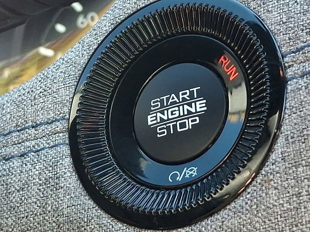 Used 2024 Jeep Compass Latitude image 22