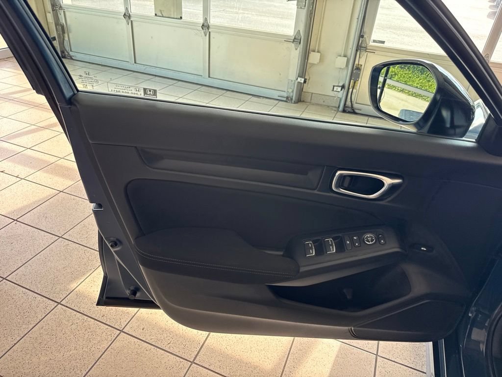 Used 2025 Honda Civic Sport image 19