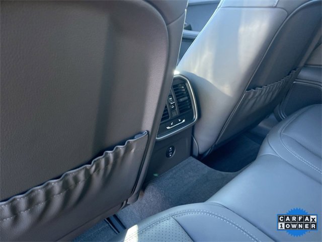 Used 2023 Porsche Macan image 25