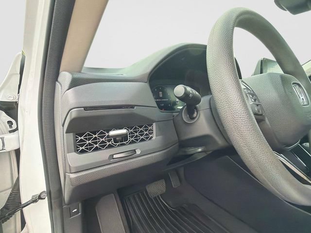 Certified 2024 Honda Accord EX image 34