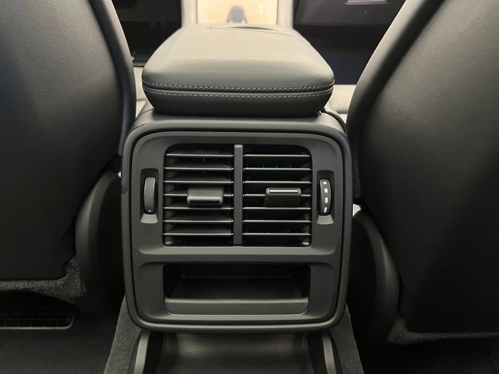 New 2025 Porsche Taycan GTS image 17