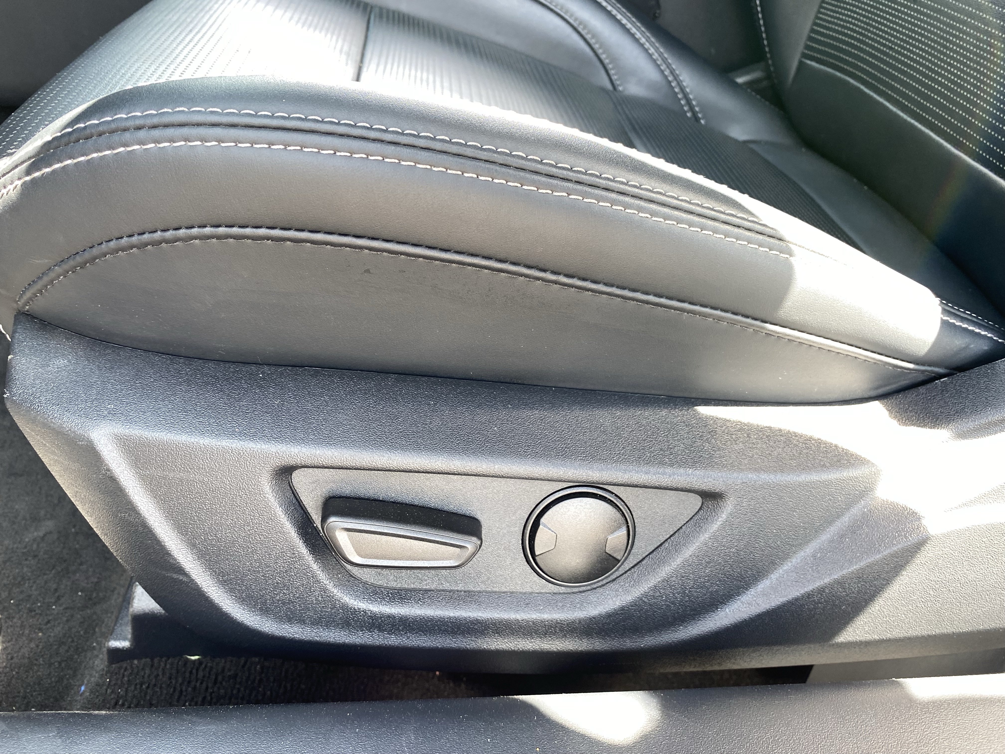 Used 2024 Ford Mustang GT Premium RWD image 21