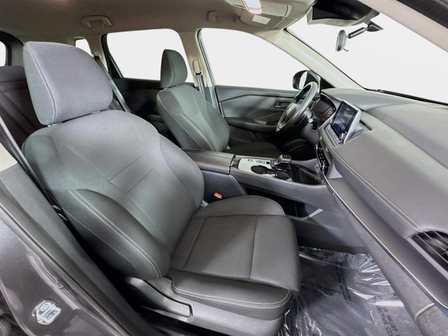 Certified 2025 Nissan Rogue S image 27