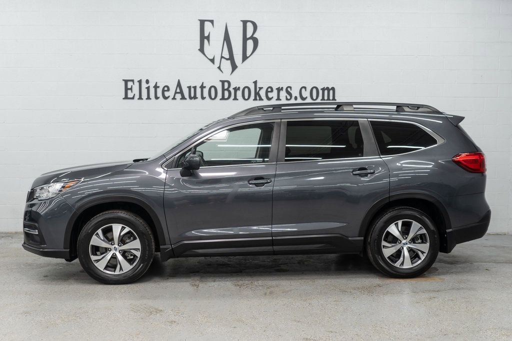 Used 2022 Subaru Ascent Premium w/ Convenience Package AWD/4WD image 2