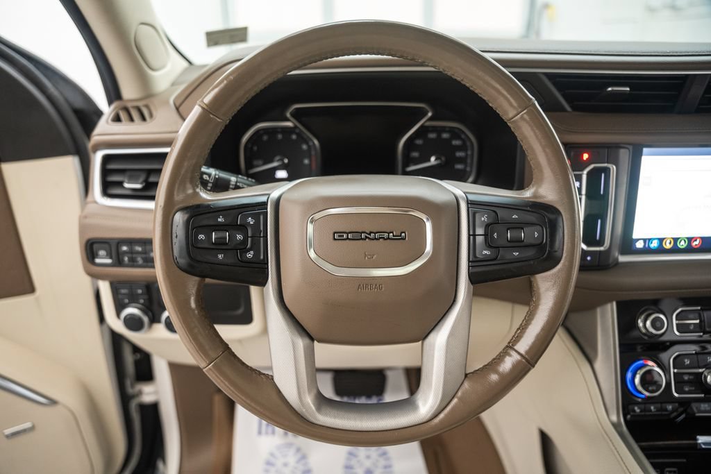 Used 2021 GMC Yukon XL Denali w/ Denali Premium Package AWD/4WD image 34