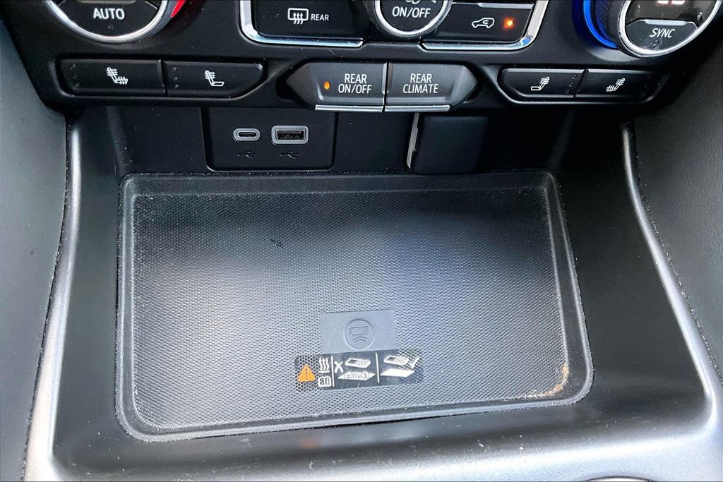 Used 2023 Chevrolet Tahoe Z71 w/ Luxury Package image 33