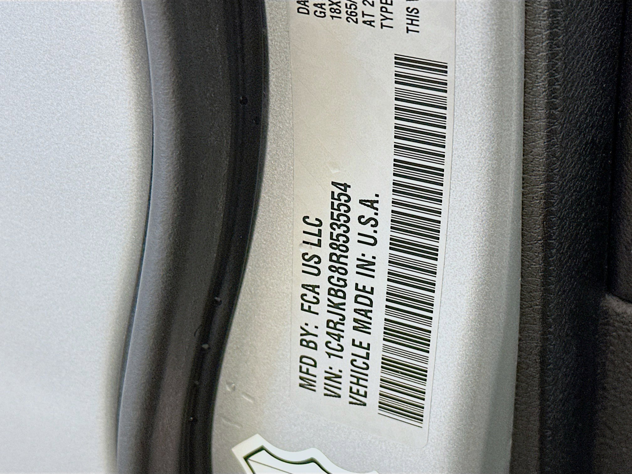 Used 2024 Jeep Grand Cherokee L Limited w/ Luxury Tech Group II image 12