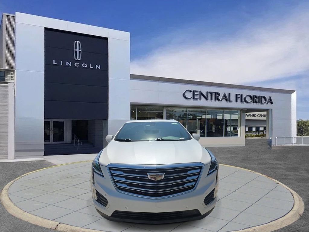 Used 2018 Cadillac XT5 Premium Luxury w/ Driver Assist Package FWD image 7