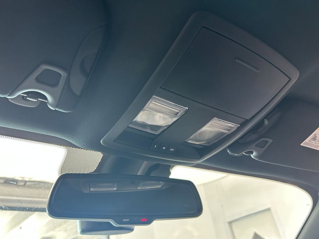 Used 2023 Dodge Challenger R/T w/ Plus Package image 27