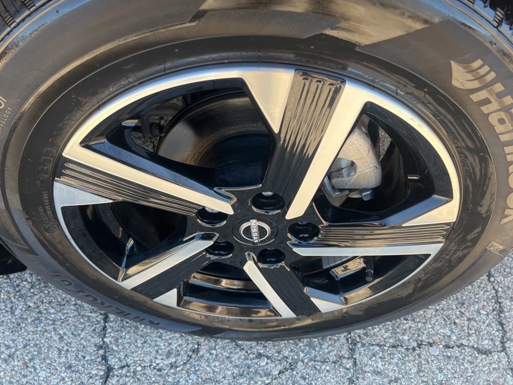 Used 2024 Nissan Sentra SV w/ All-Weather Package FWD image 39