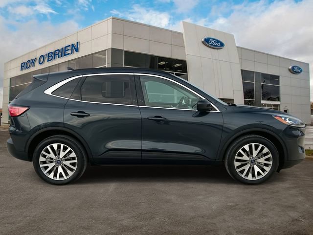 Certified 2022 Ford Escape Titanium w/ Class II Trailer Tow Package image 6