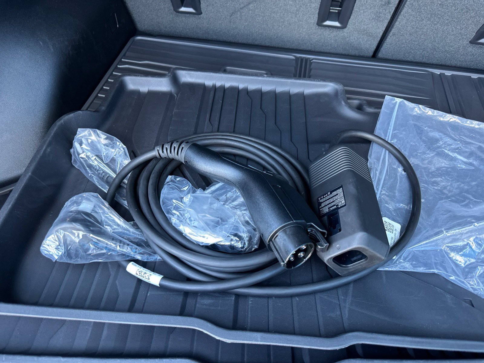 New 2026 Chevrolet Equinox EV LT FWD image 15