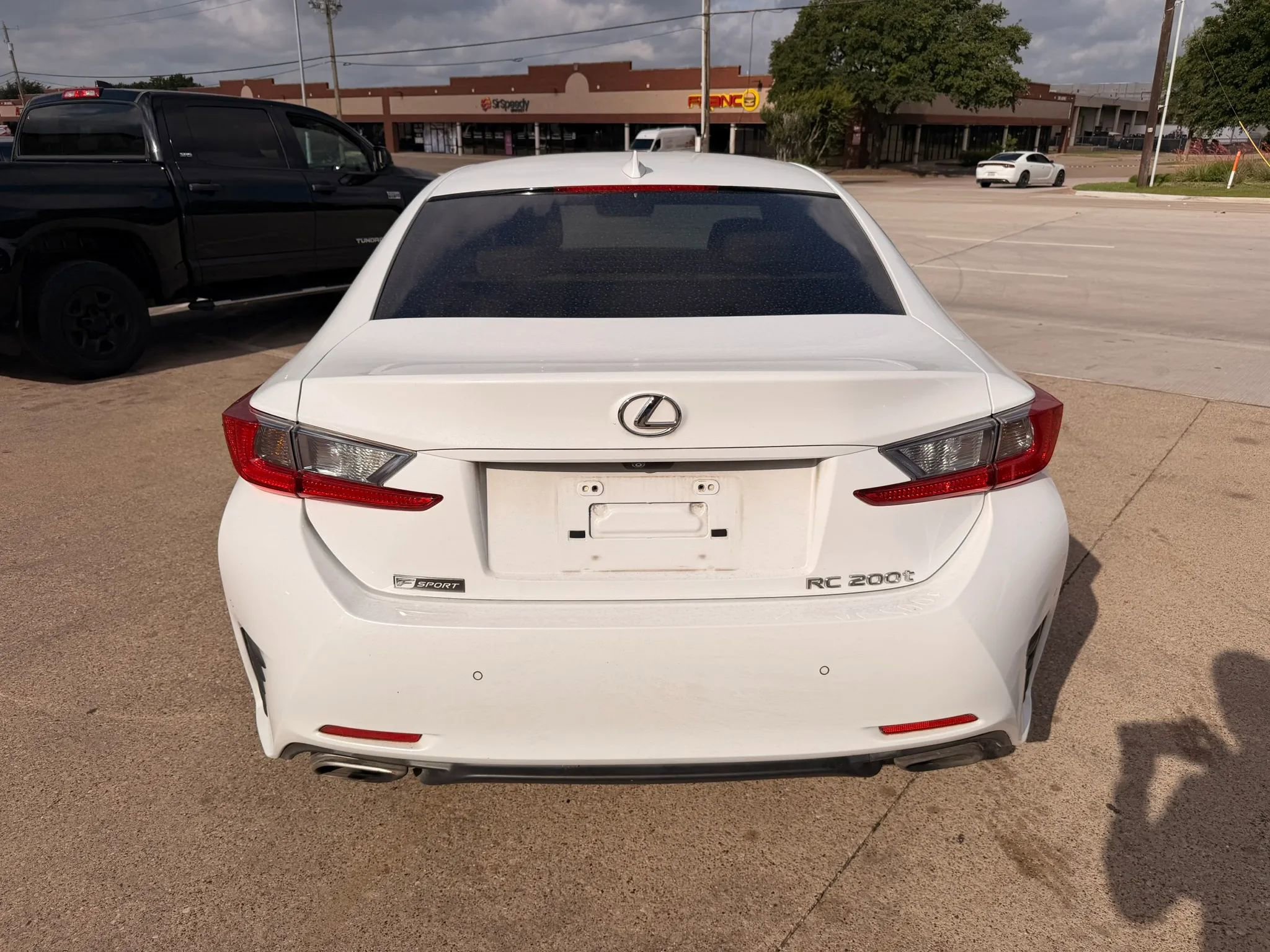 Used 2016 Lexus RC 200t RWD image 4