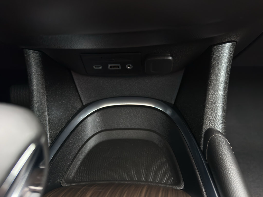 Used 2023 Chevrolet Malibu LT w/ Sport Edition FWD image 20