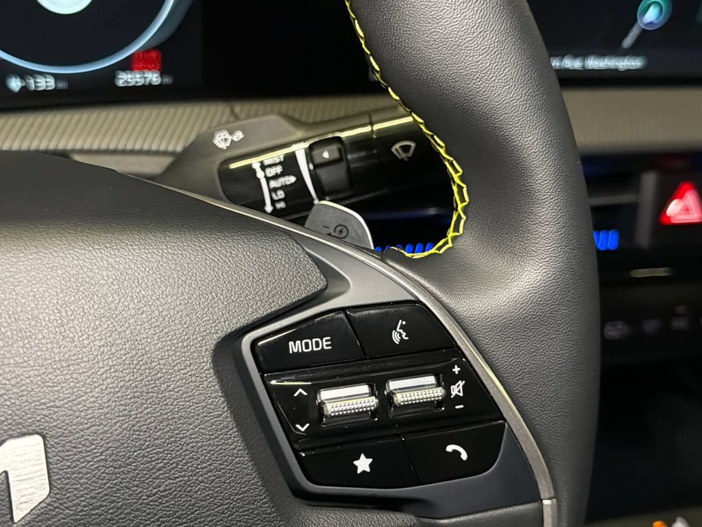 Certified 2023 Kia EV6 GT AWD/4WD image 25