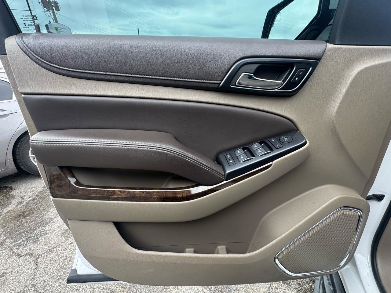 Used 2017 Chevrolet Tahoe LS w/ Enhanced Driver Alert Package AWD/4WD image 12