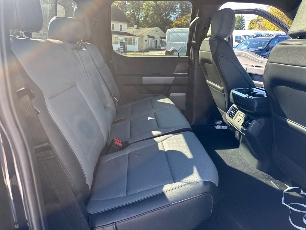 New 2025 Ford F150 Lightning Lariat image 48