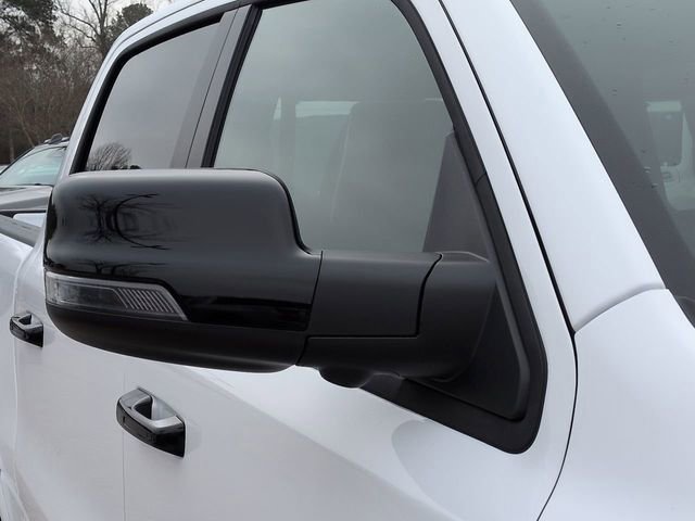 New 2026 RAM 1500 Laramie w/ Night Edition AWD/4WD image 11