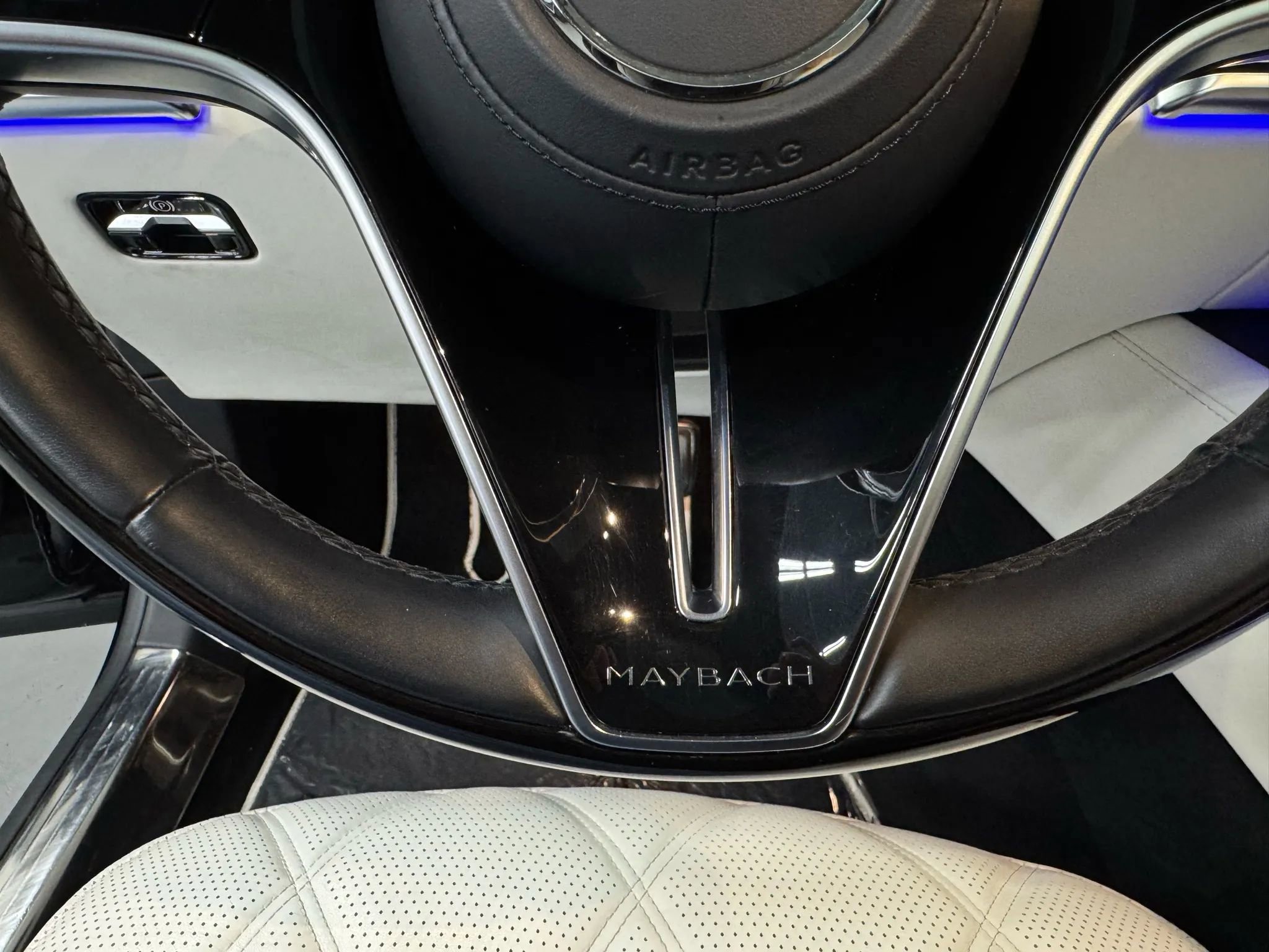 Used 2023 Mercedes-Benz Maybach S 680 S 680 4MATIC Sedan 4D w/ Manufaktur Leather Package image 28