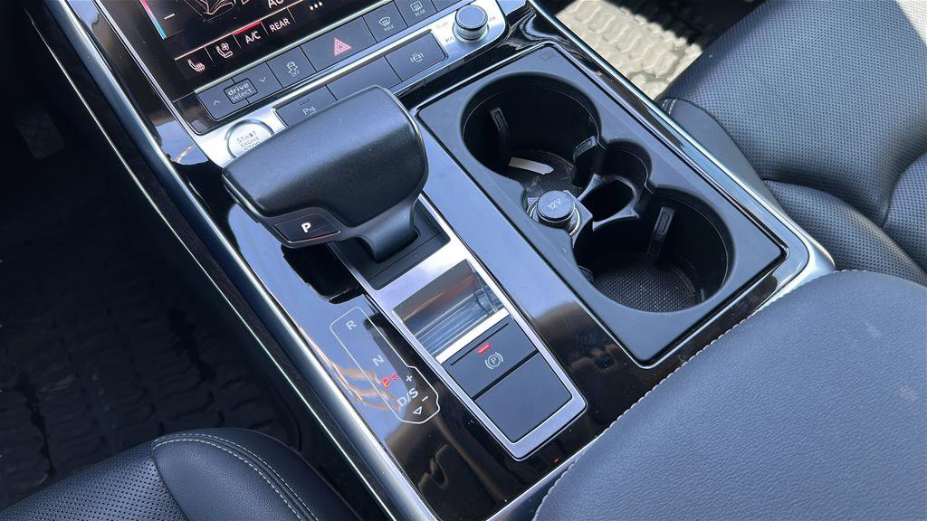 Used 2019 Audi Q8 Premium Plus w/ Premium Plus image 22