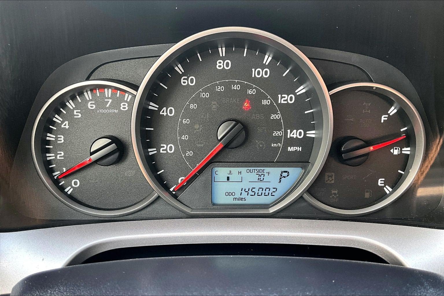 Used 2016 Toyota RAV4 LE AWD/4WD image 19