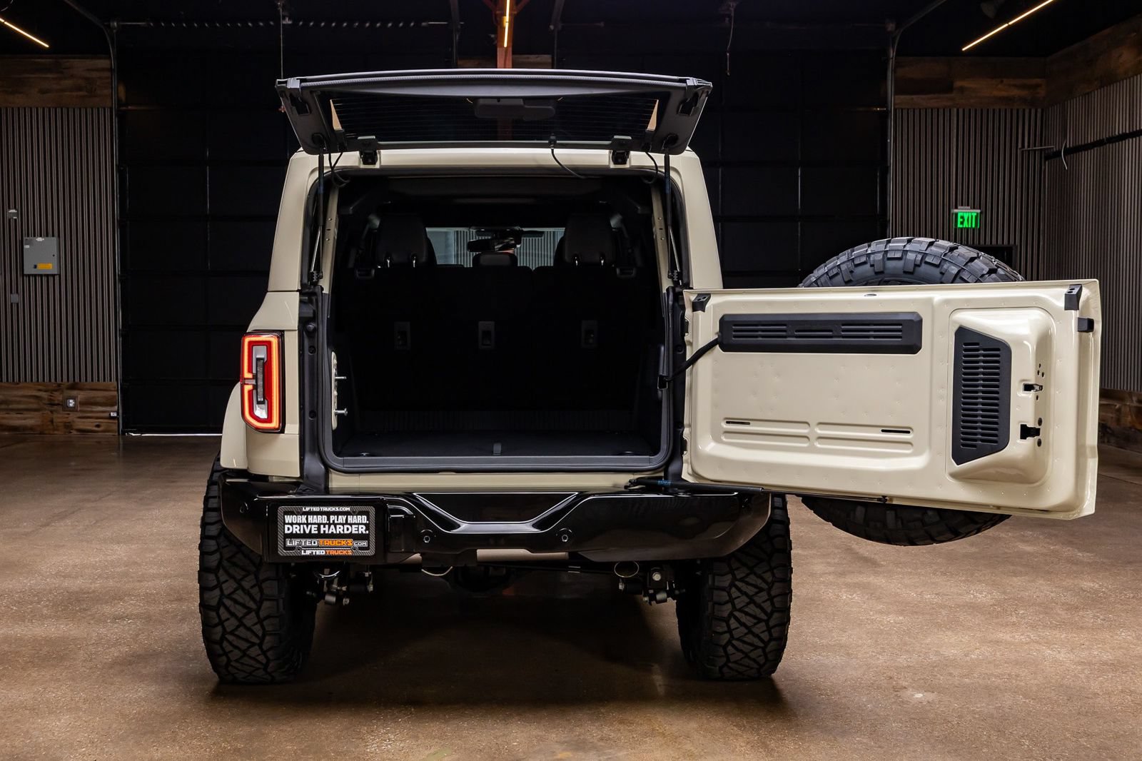 Used 2026 Ford Bronco Outer Banks AWD/4WD image 9