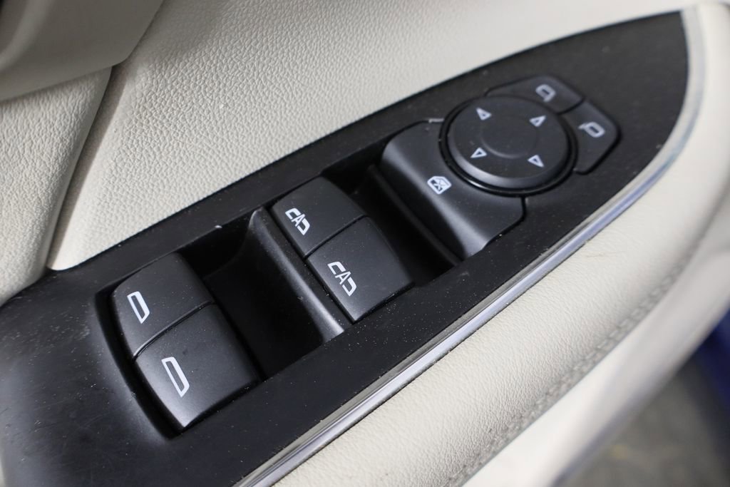 Used 2023 Buick Envision Avenir image 20