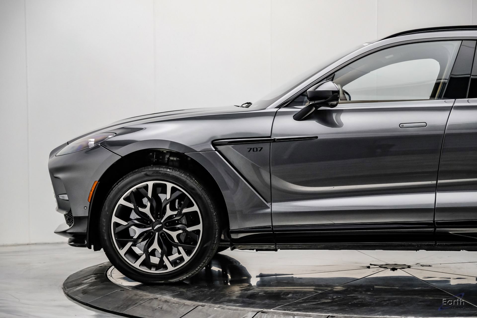 Used 2023 Aston Martin DBX 707 image 8