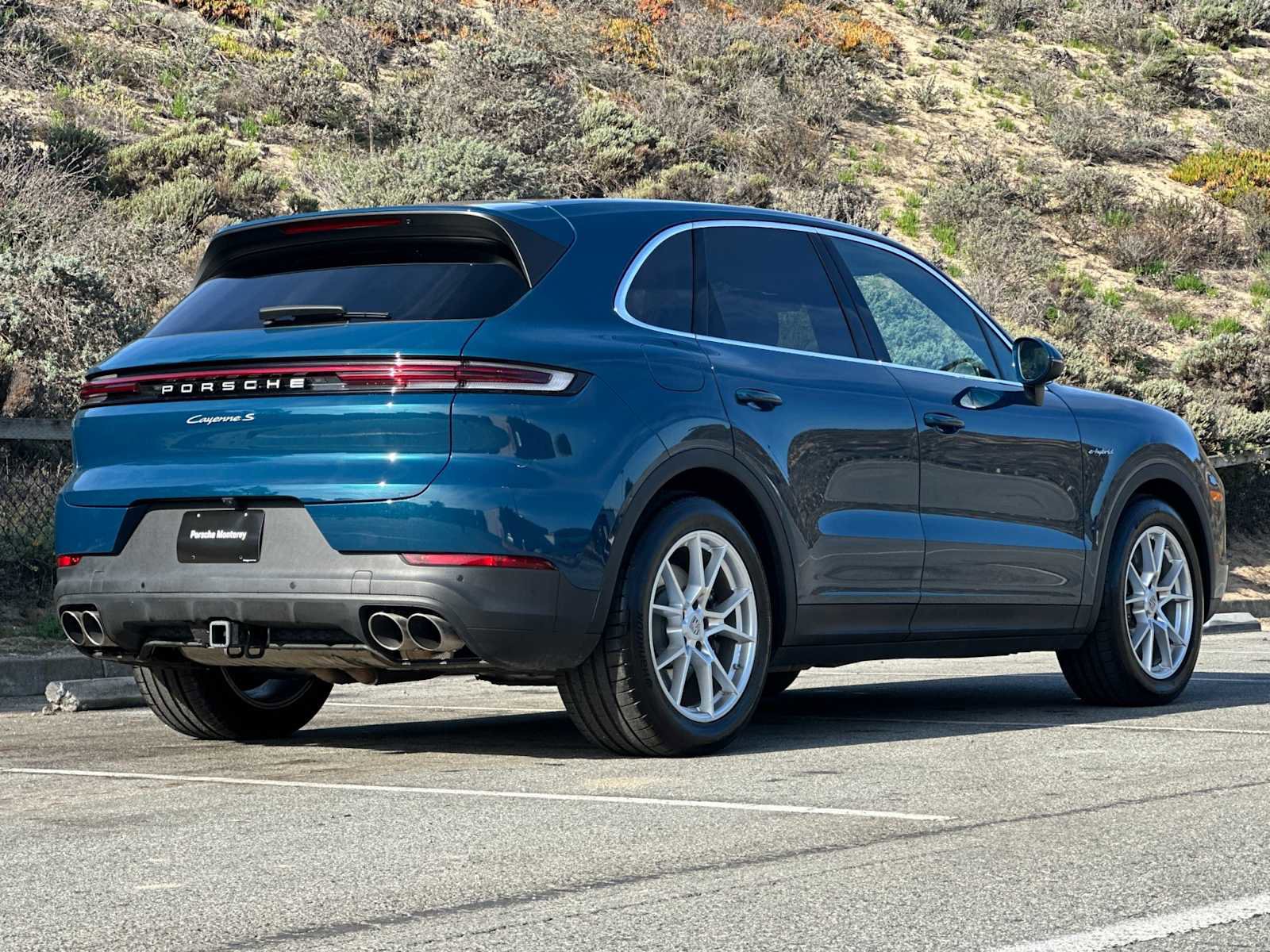 Certified 2024 Porsche Cayenne S AWD/4WD image 7